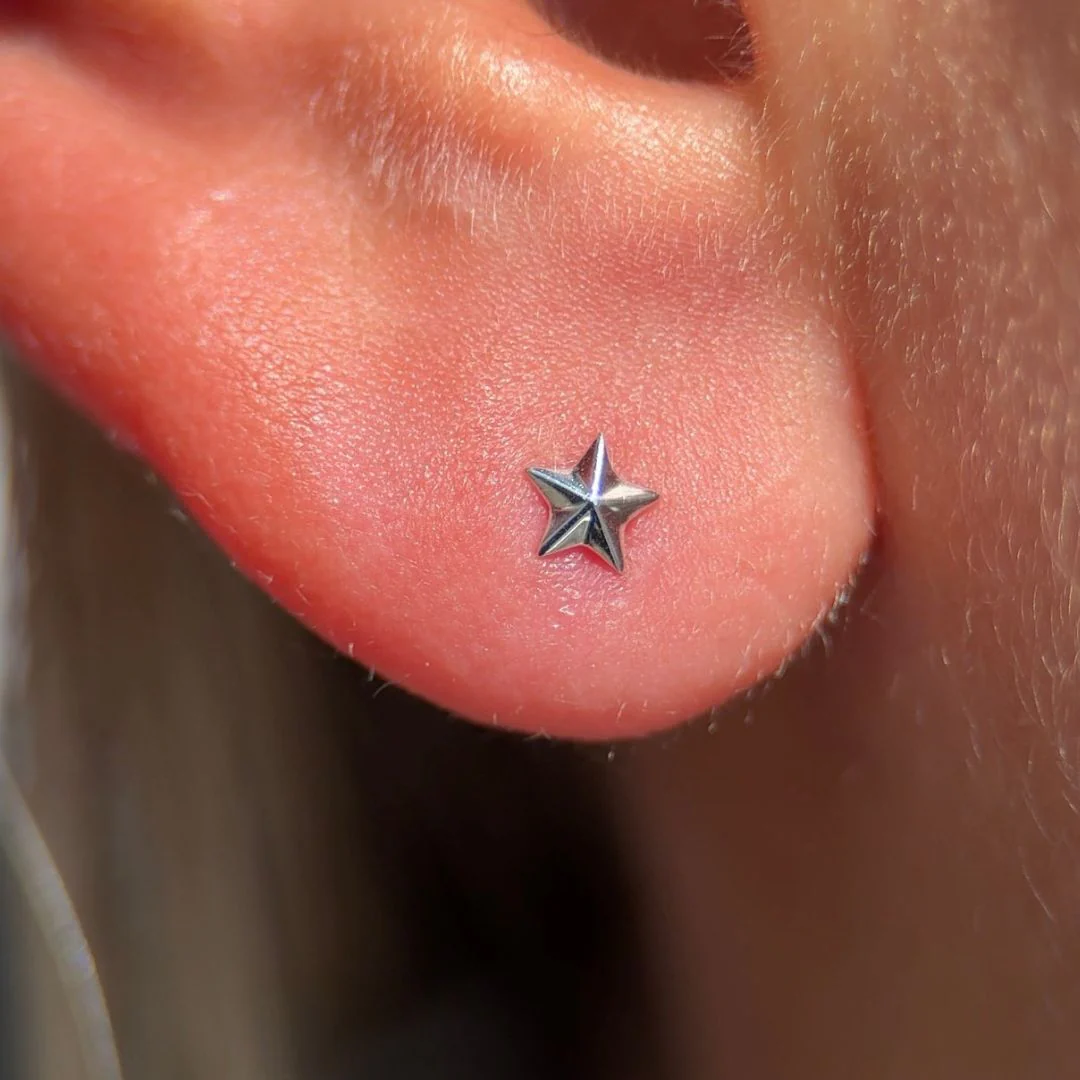 White Gold Star Flat Back Threaded Stud Earring - Image 3