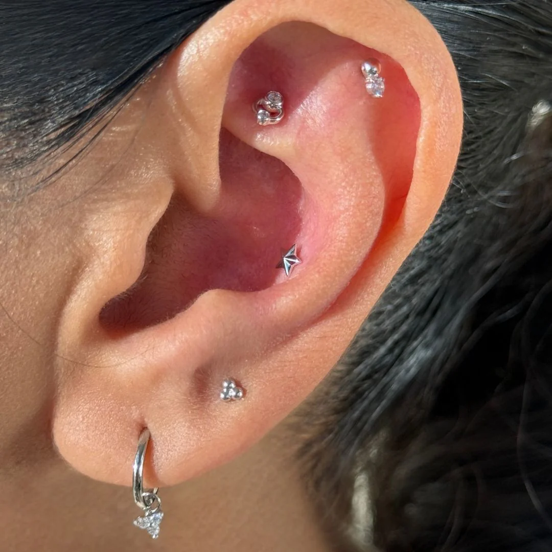 White Gold Star Flat Back Threaded Stud Earring - Image 5