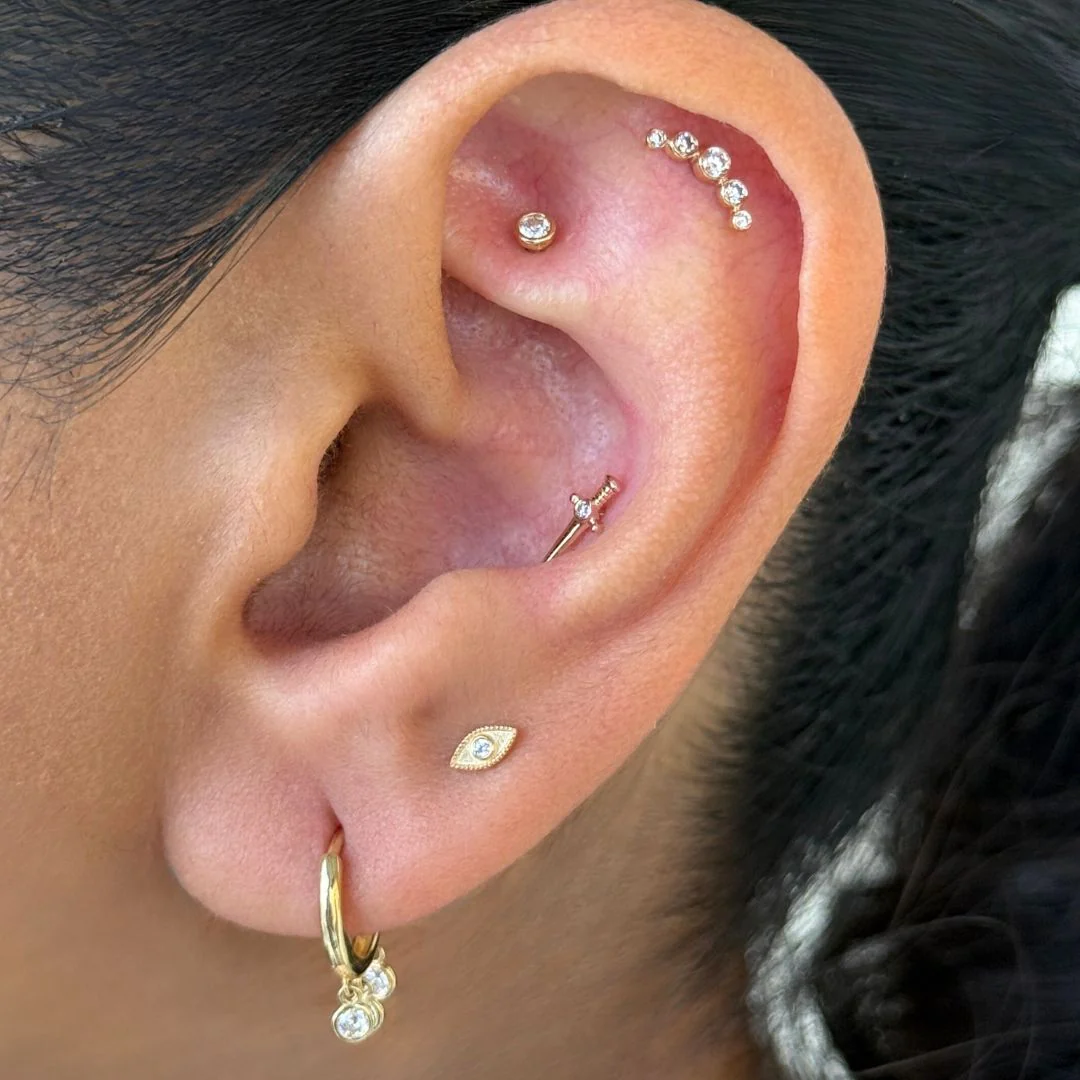 Yellow Gold CZ Stone Ear Crawler Flat Back Earring - Image 2