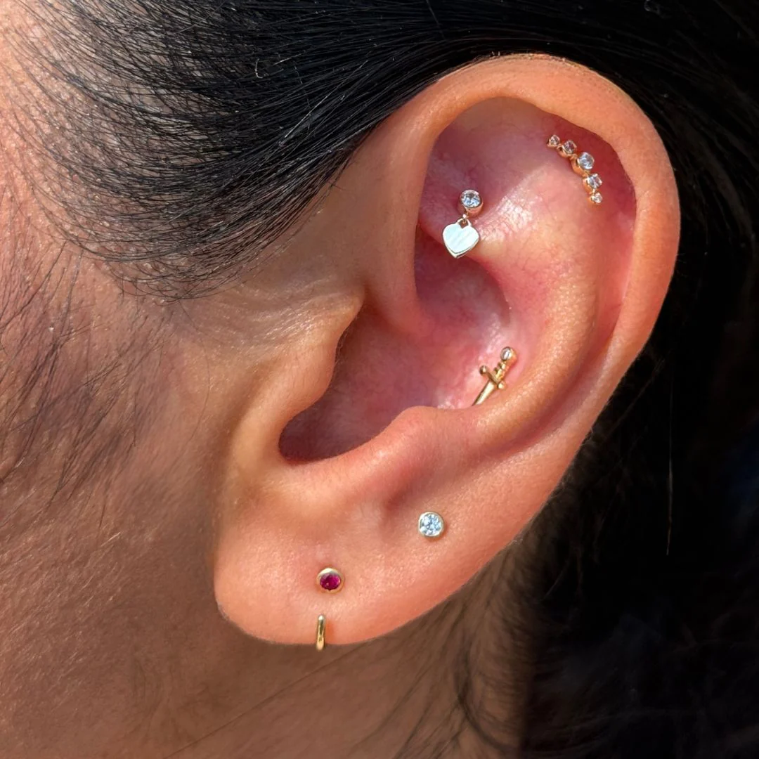 Yellow Gold CZ Stone Ear Crawler Flat Back Earring - Image 6