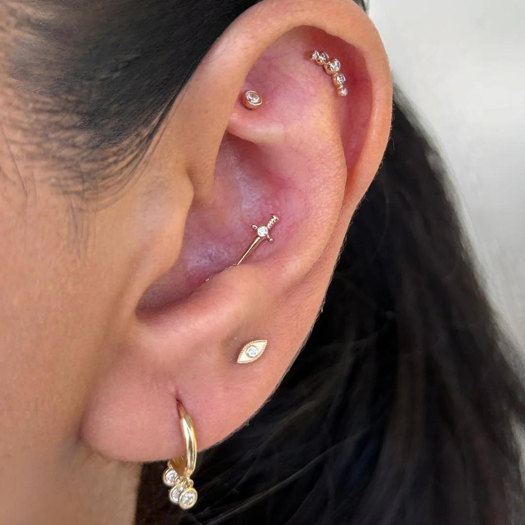 Yellow Gold CZ Stone Ear Crawler Flat Back Earring - Image 9