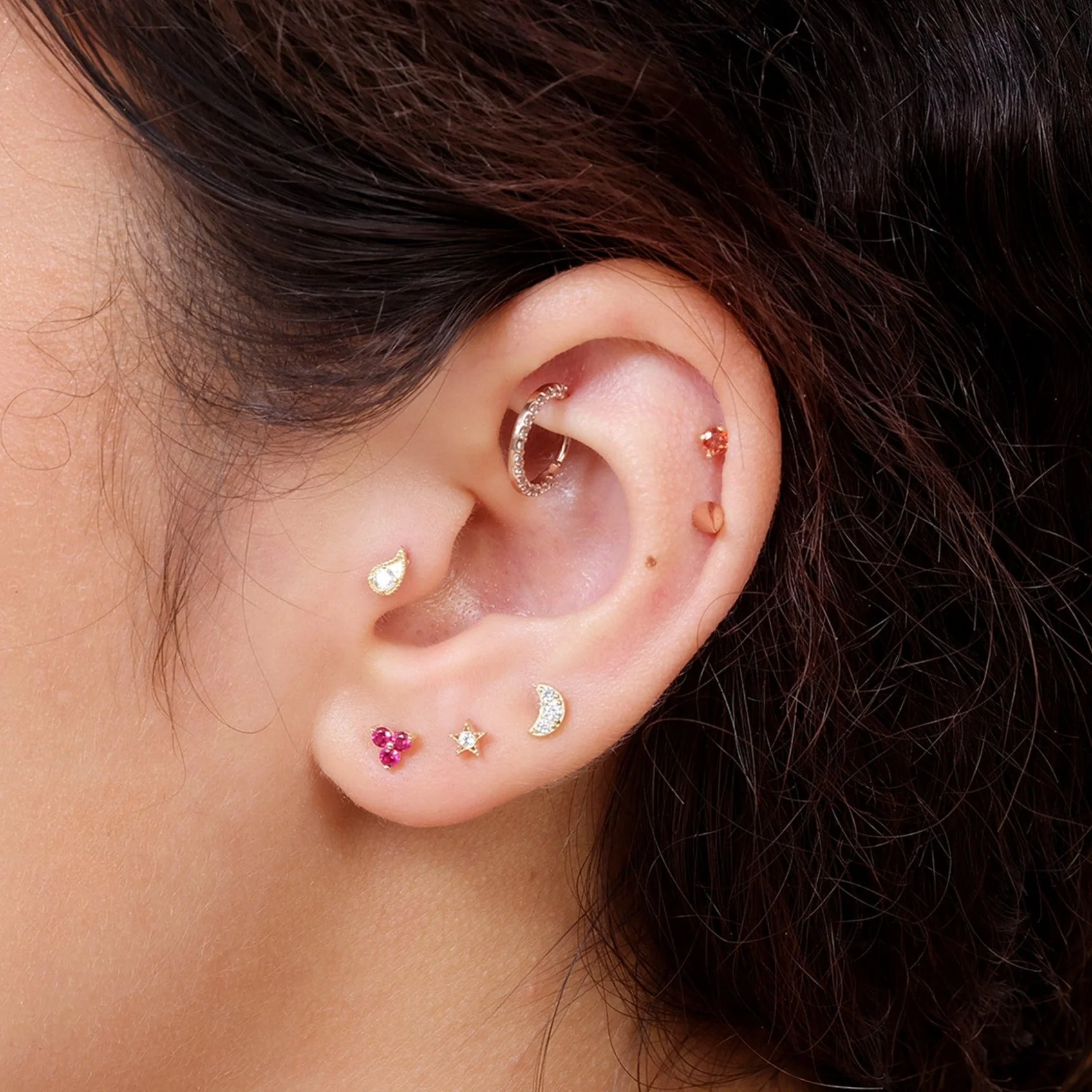 Yellow Gold Spike Threaded Flat Back Earring - Image 5