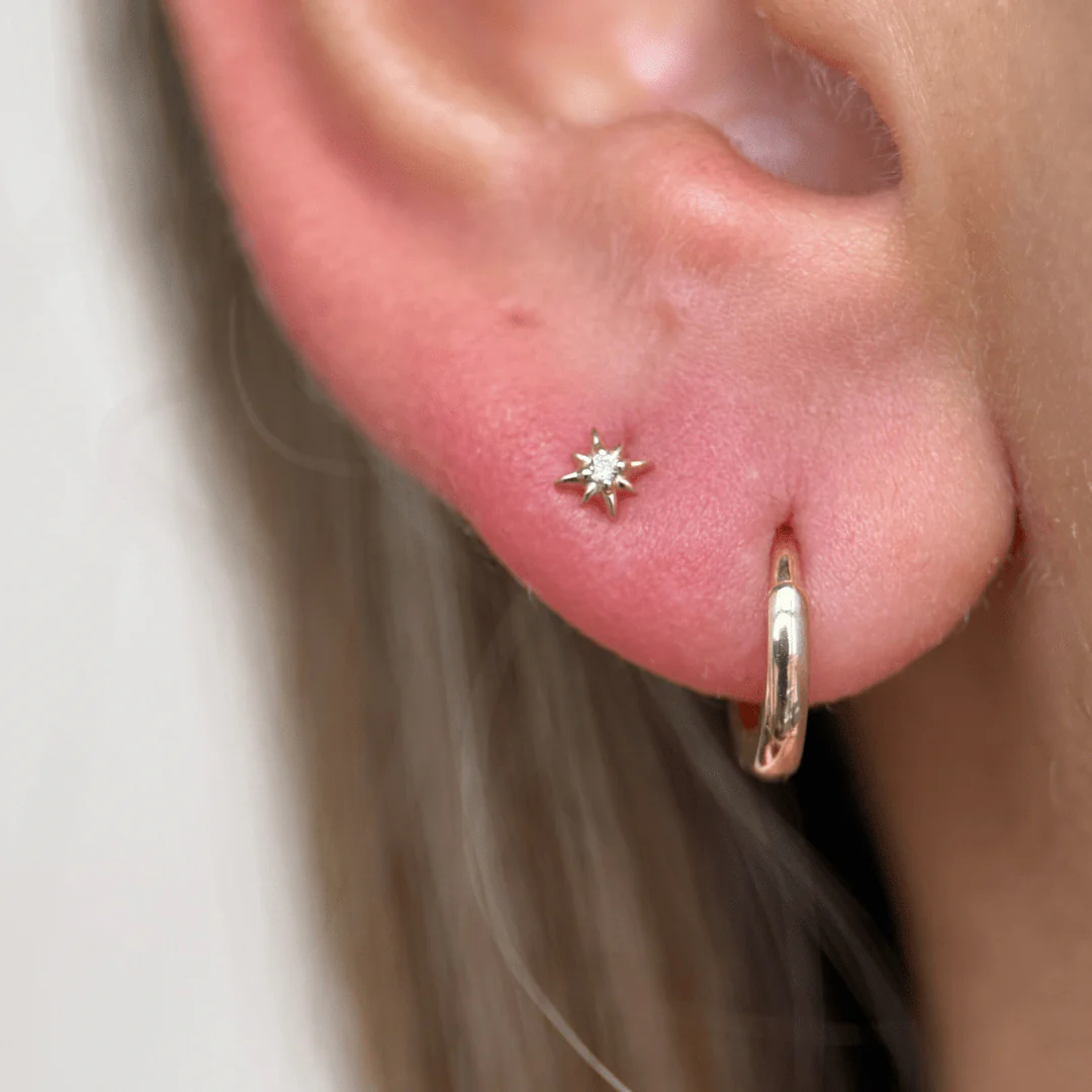Yellow Gold Starburst Flat Back Threaded Stud Earring - Image 2