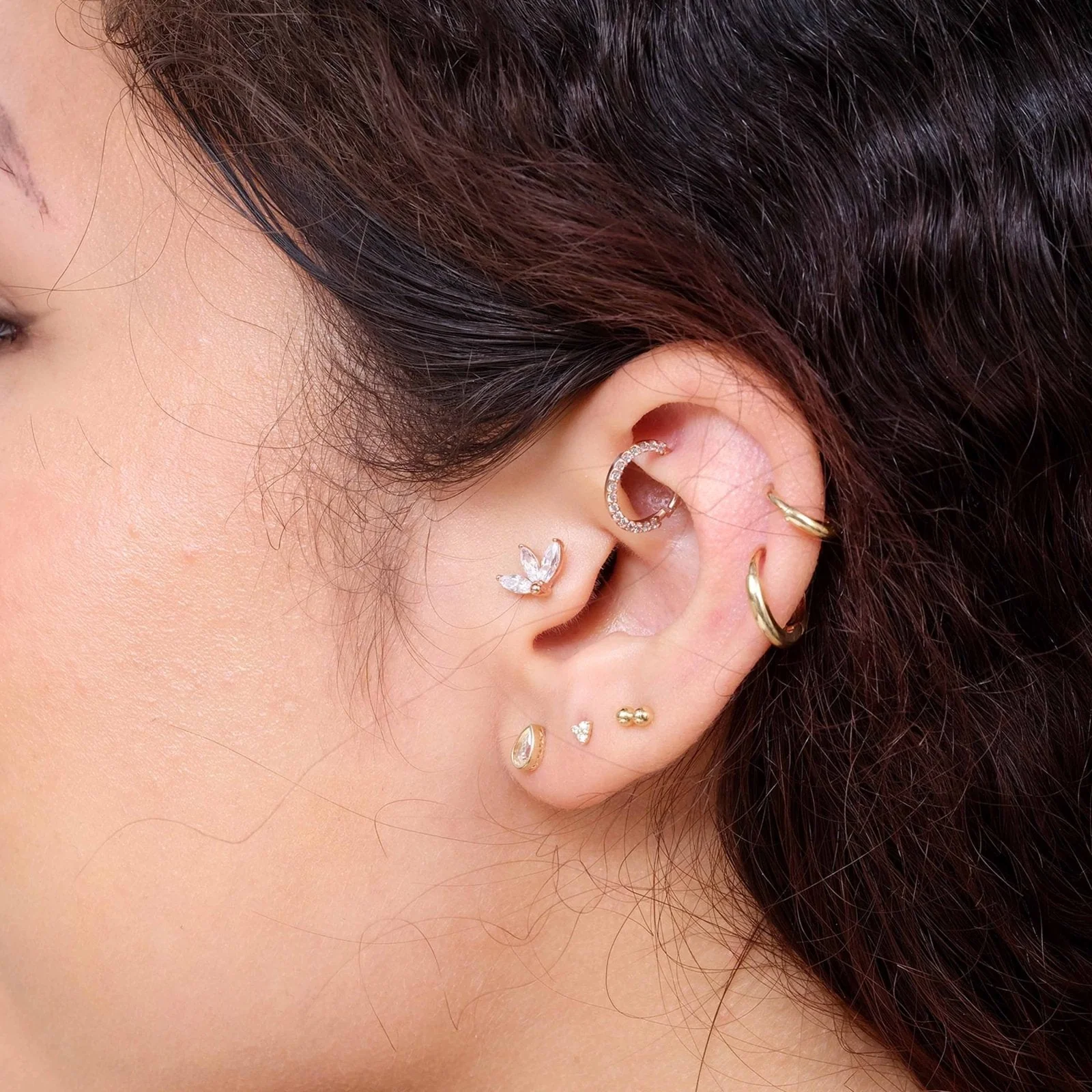 Yellow Gold Small Diamond Trinity Flat Back Earring - Image 7