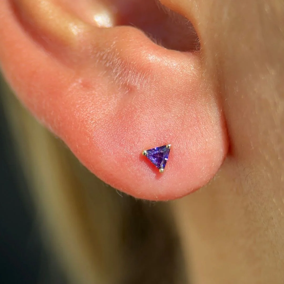 Yellow Gold Triangle Cut Amethyst Flat Back Earring - Image 7