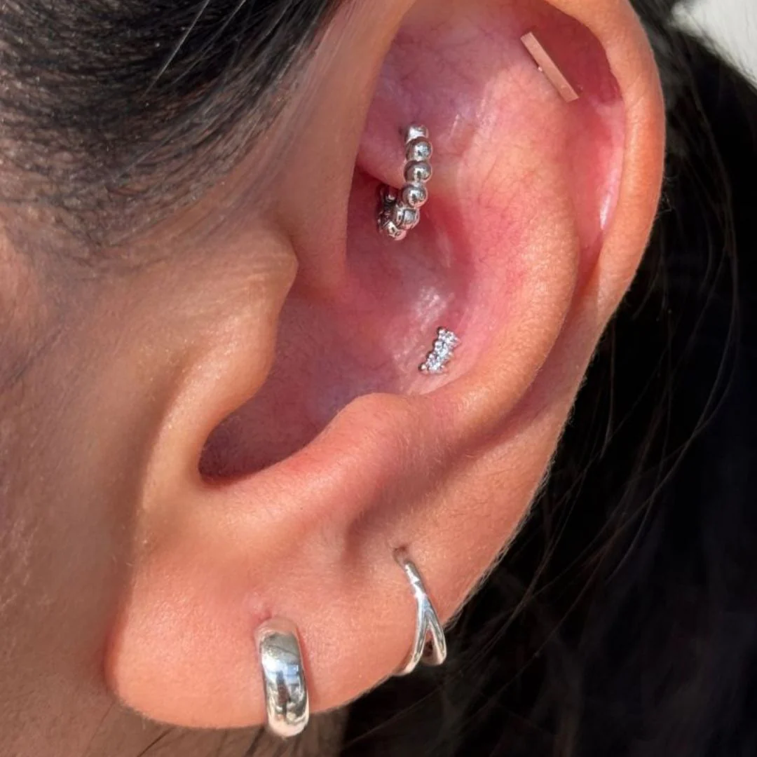 White Gold Triple Stone Beaded Flat Back Earring - Image 5