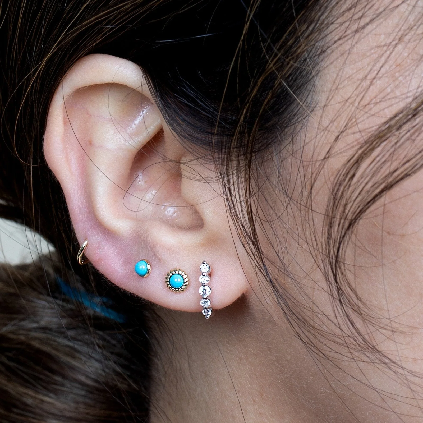 Yellow Gold Turquoise Cabochon Bezel Flat Back Earring - Image 3
