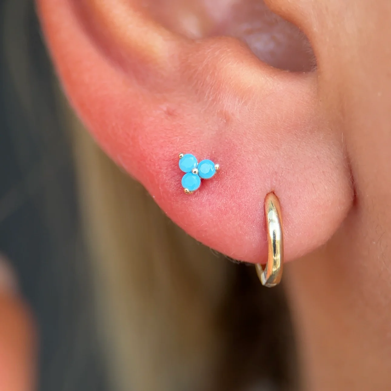 Yellow Gold Turquoise Trinity Cluster Flat Back Earring - Image 3
