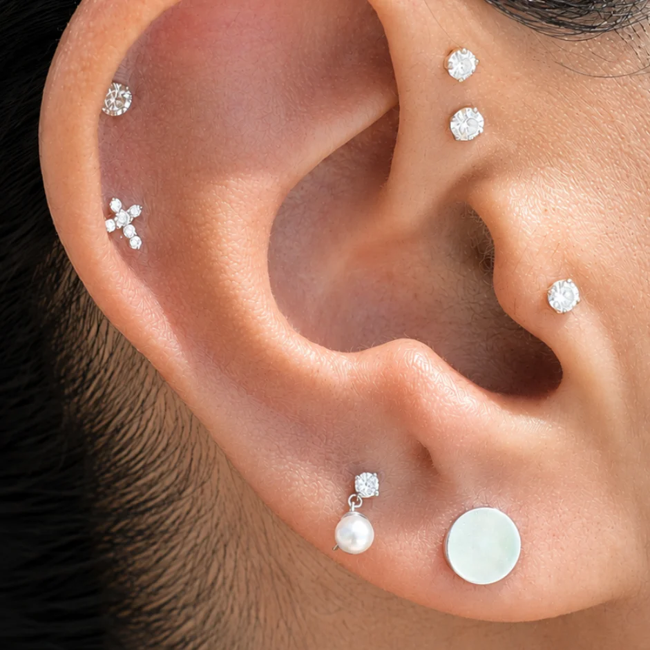White Gold Disc Flat Back Stud Earring - Image 2