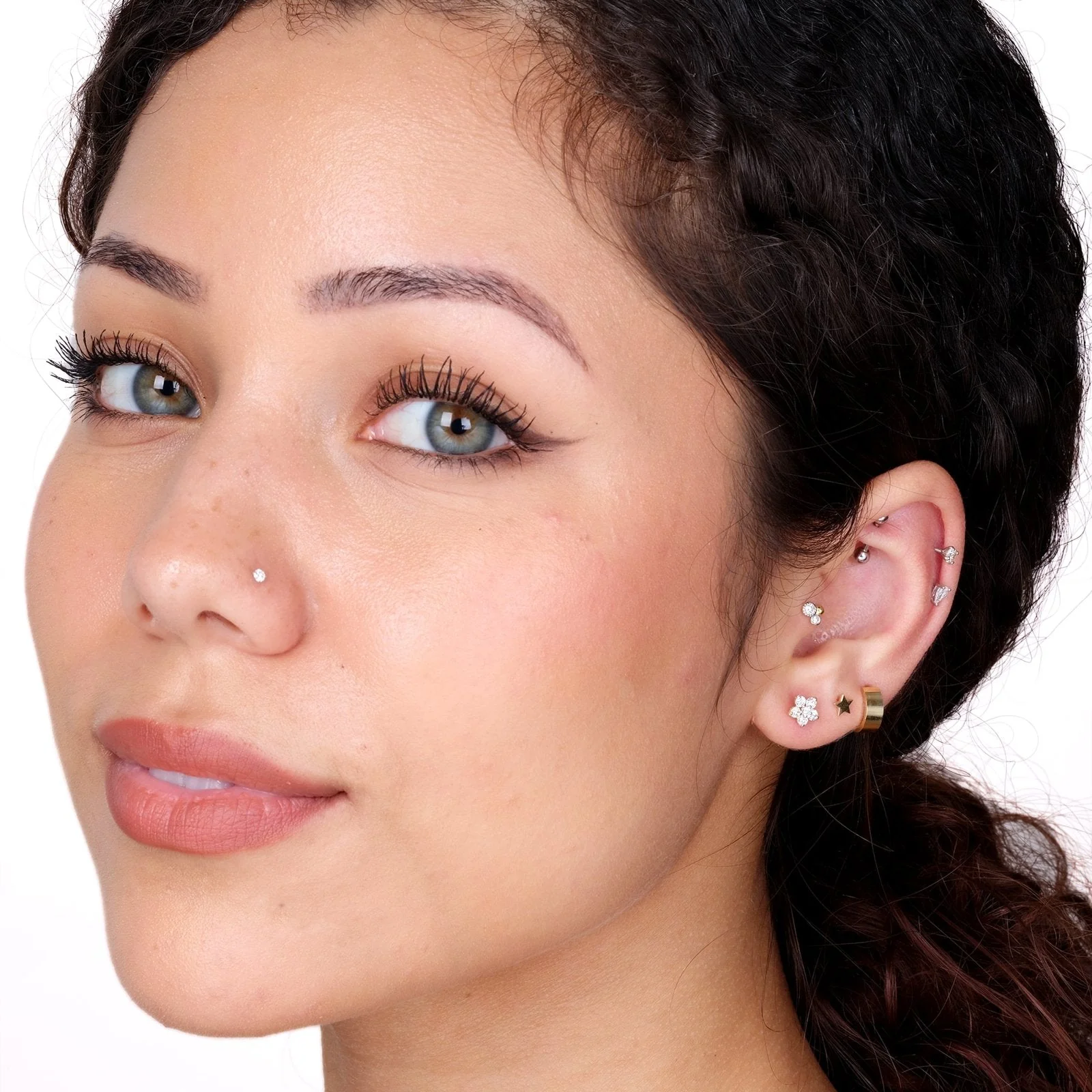 Yellow Gold Triple Diamond Cluster Flat Back Earring - Image 3
