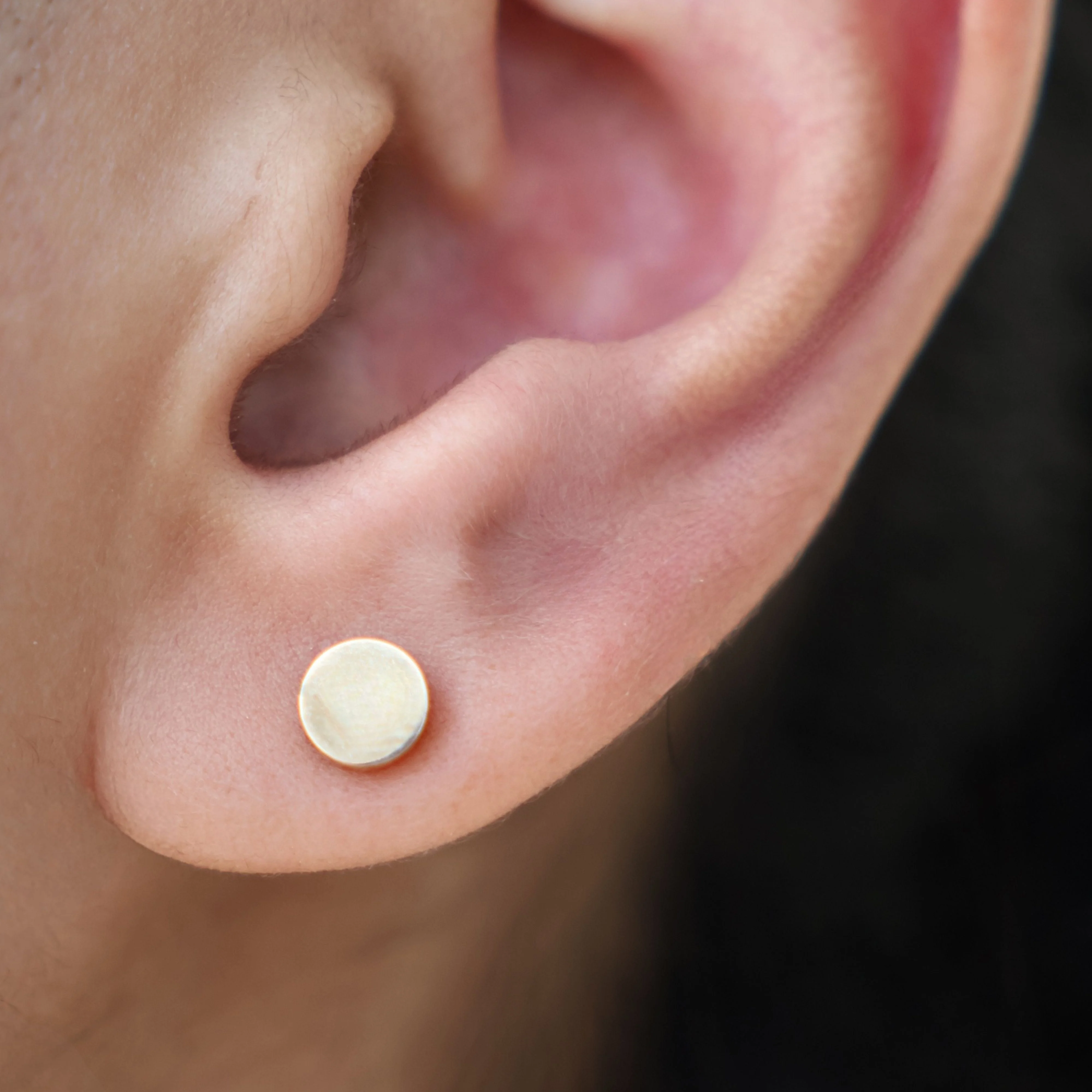 Yellow Gold Disc Flat Back Stud Earring - Image 4